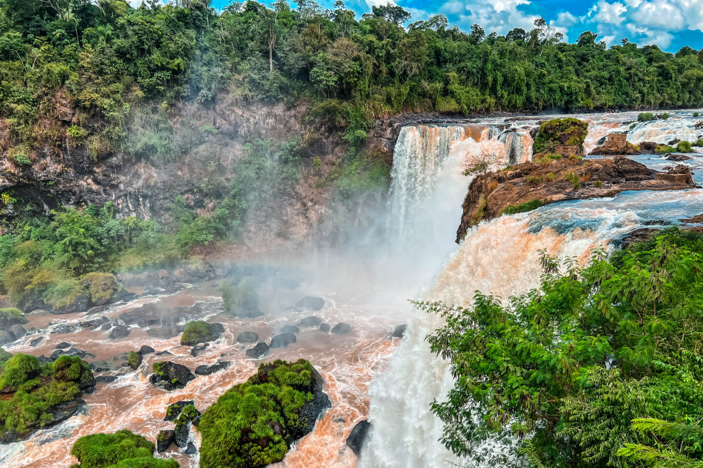 DreamDestinations-Website-Afbeeldingen-Bezienswaardigheden-Paraguay-CiudadDelEste-SaltosDelMonday-2